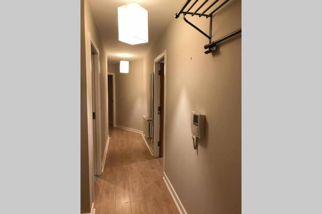 2 Bedroom Spacious And New City Centre Apartment Dublin Buitenkant foto